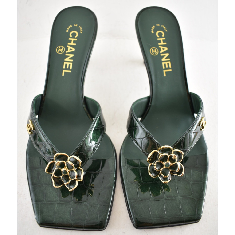 Chanel 26A Green Crocodile Croc CC Flower Backless Mule Heel Thong Sandal 39 - Picture 13 of 16